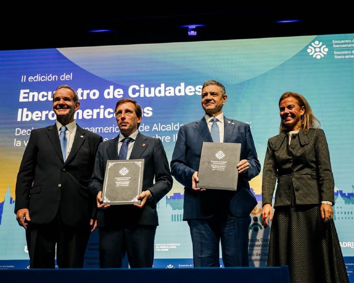 La iniciativa reúne una agenda común sobre seguridad, desarrollo urbano, innovación y sostenibilidad, y será elevada a la Cumbre Iberoamericana de noviembre. La iniciativa reúne una agenda común sobre seguridad, desarrollo urbano, innovación y sostenibilidad, y será elevada a la Cumbre Iberoamericana de noviembre.