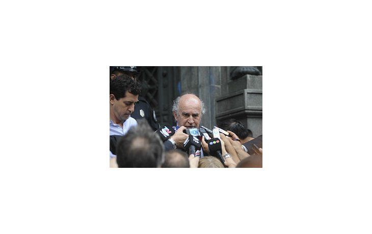 De Pedro y Parrilli, a la salida del Congreso.