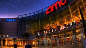 acciones de la cadena de cines amc duplicaron su valor en un dia y acumularon alza de casi 3.000% en el ano