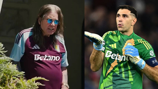 El músico y el arquero compartieron la presentación de la camiseta del club de fútbol inglés.