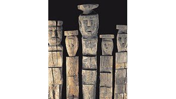 ámbito.com | «Mapuche-Arte de los Pueblos del Sur» está compuesta porimportantes piezas (elementos rituales, platería, textiles yobjetos cotidianos) del acervo de la Fundación Nicolás GarcíaUriburu.