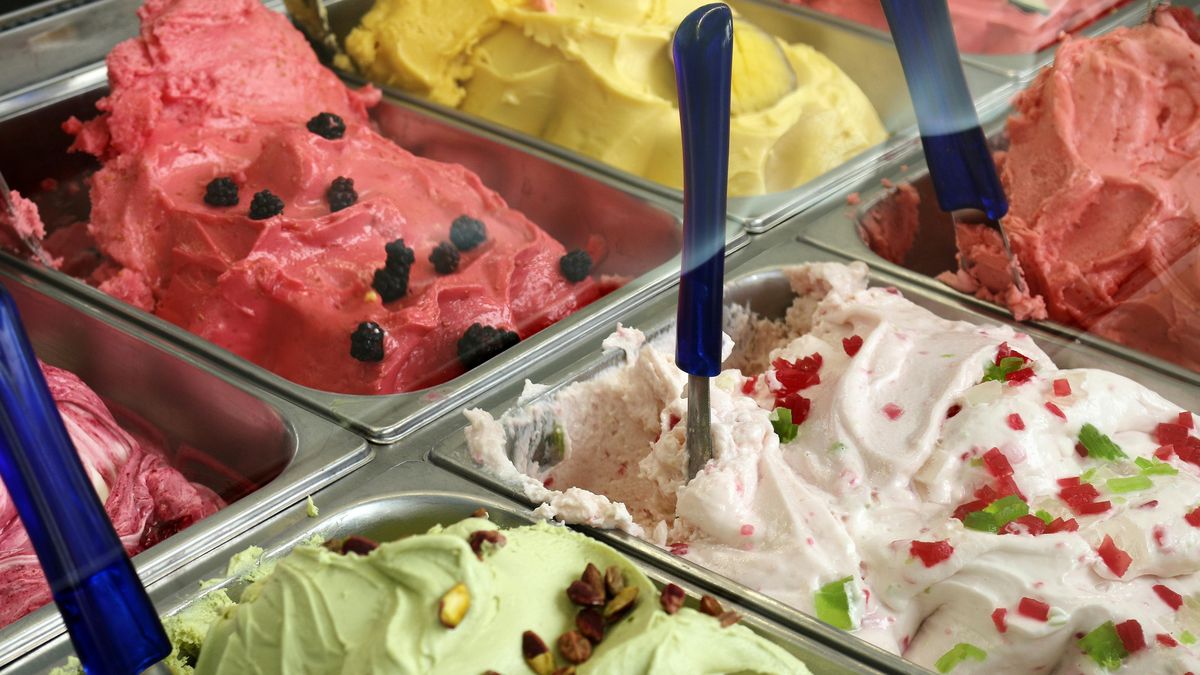 They agree a four -monthly salary improvement for ice cream workers