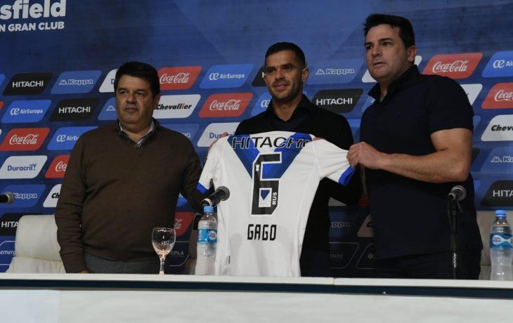 Gago volvió a Vélez: ¿Qué lo motivó a regresar, cuáles son sus objetivos y por qué eligió ese número?