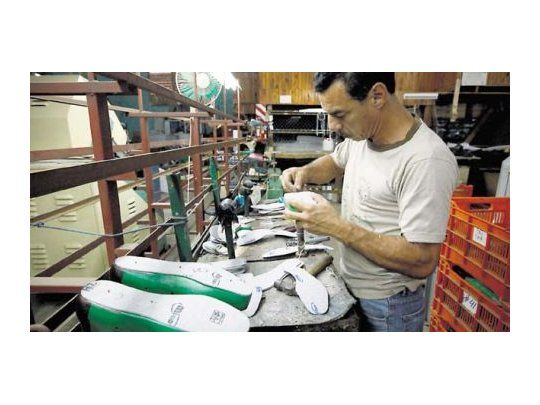 A través de un decreto publicado en el Boletín Oficial, el Poder Ejecutivo estableció los alcances del Fondo de Garantías Argentino (FoGAr), un fideicomiso financiero y de administración, que otorgará garantías totales o parciales.