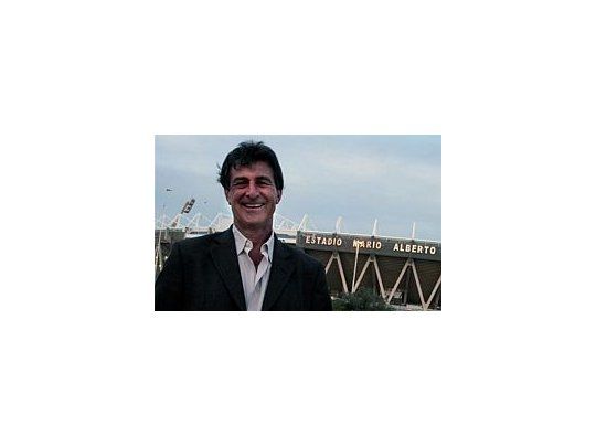 Kempes dijo que Messi no está en su nivel.