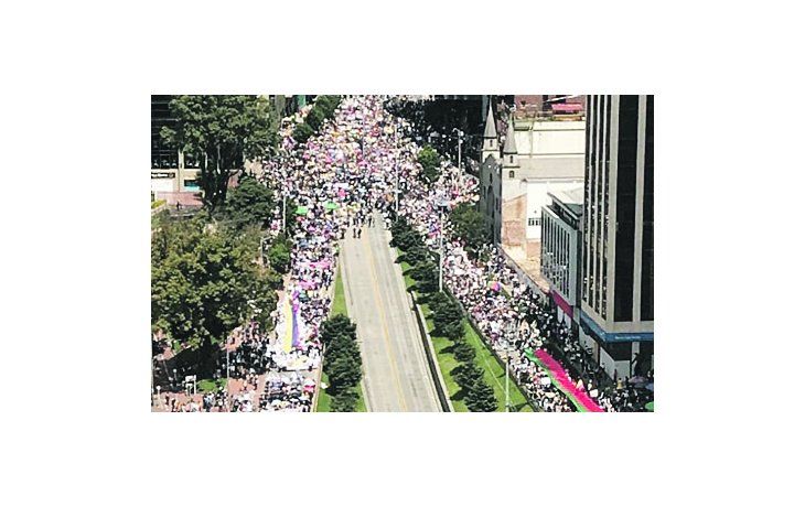 rechazo. La convocatoria a un &ldquo;paro nacional&rdquo; se convirti&oacute; en un fuerte desaf&iacute;o al presidente Duque, que ostenta un 69% de desaprobaci&oacute;n.