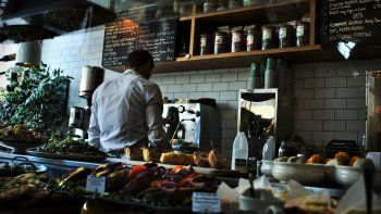 las fechas en que pagaran los $18.000 a trabajadores gastronomicos independientes afectados por la pandemia