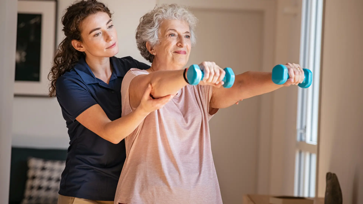 Cómo llevar una vida fitness después de los 60 años de edad y combatir enfermedades