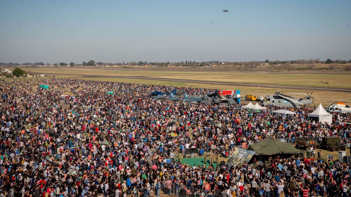 Con multitudinaria concurrencia, se realizó el festival aéreo “Argentina Vuela 2022”