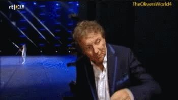 Niña de nueve años sorprende a todos cantando ópera