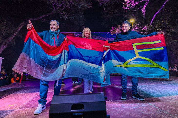 En el Frente Amplio, se disputará entre Yamandú Orsi y Carolina Cosse el orden de la fórmula. En el Frente Amplio, se disputará entre Yamandú Orsi y Carolina Cosse el orden de la fórmula.