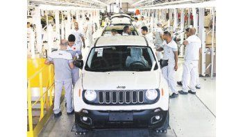 ámbito.com | La inversión para la Argentina se anunció durante la inauguración de la planta de FCA en Pernambuco, donde se produce el Jeep Renegade.