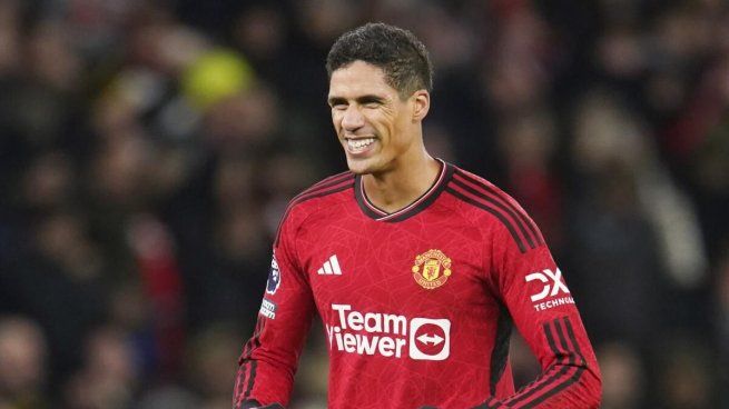 A los 31 años, Raphael Varane sorprendió al anunciar su retiro del fútbol profesional.