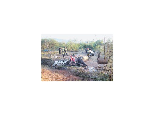 La Policía y los ocupas se cruzaron en una batalla campal en el predio de la empresa Ledesma.