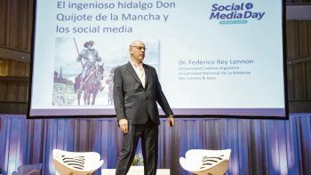 Social Media Day. Federico Rey Lennon utilizó el ejemplo de Don Quijote como el homo digitalis que consume información fragmentada y tiene ansias de grandes relatos que le vuelvan a dar sentido a su existencia.