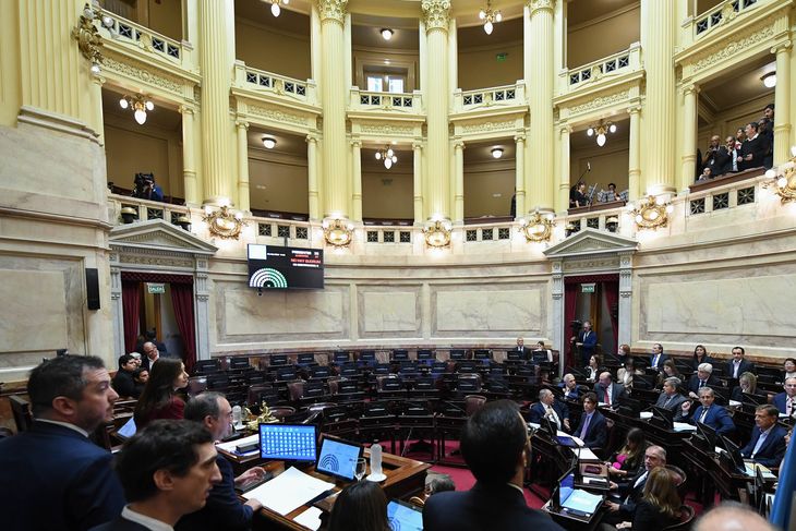 Los 34 senadores de UP rechazan Ficha Limpia. Los 34 senadores de UP rechazan Ficha Limpia.