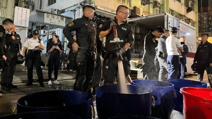 La operación para la desactivación, iniciada a la noche, sigue hasta la mañana de este sábado y no se reportaron heridos. 