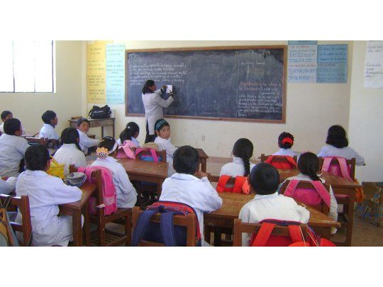 Una de las principales críticas de los docentes y padres es que la evaluación Aprender 2016 no tiene en cuenta el contexto ni las condiciones de aprendizaje de los alumnos considerándolos como simples objetos de estudio y no como sujetos de aprendizaje.