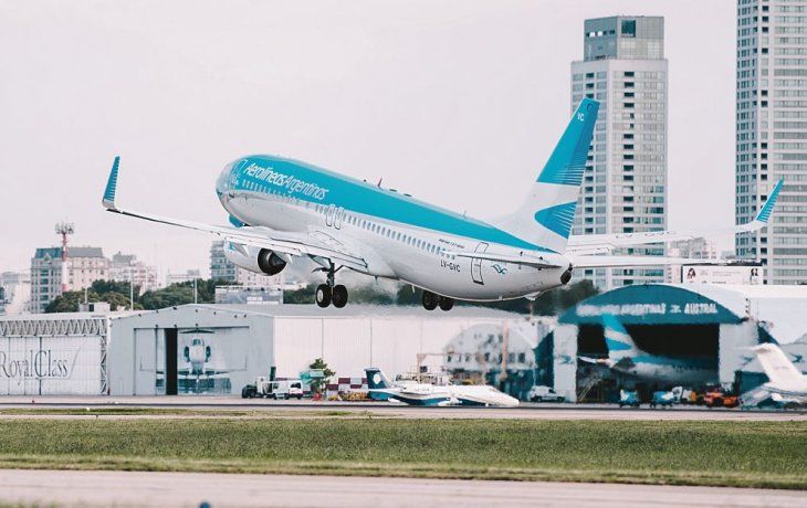 ámbito.com | PAG14-15-AEROLINEAS.jpg