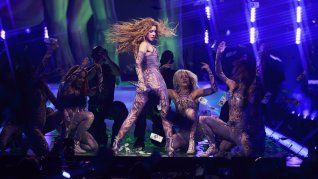 Shakira rompió un récord por recaudación con Las Mujeres Ya No Lloran Tour.