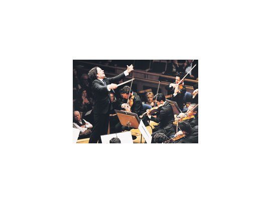 Gustavo Dudamel, en su momento de mayor plenitud, hizo brillar a la Orquesta Simón Bolívar en el Teatro Colón.