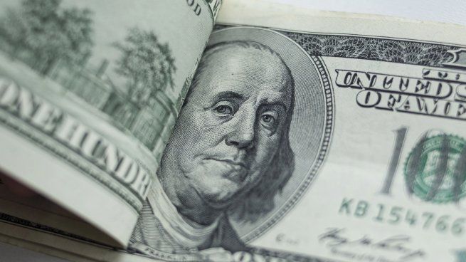 Se despierta el dólar blue: anotó su mayor suba diaria en casi cinco meses y tocó máximos en octubre