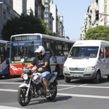 La moto se consolida como opción clave de movilidad urbana: los modelos de baja cilindrada lideran las ventas por precio, eficiencia y uso laboral La moto se consolida como opción clave de movilidad urbana: los modelos de baja cilindrada lideran las ventas por precio, eficiencia y uso laboral