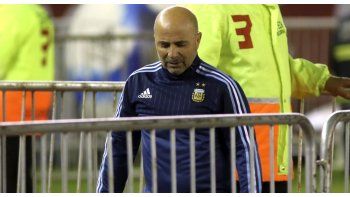 Jorge Sampaoli citó a seis futbolistas del medio local para los partidos ante Perú y Ecuador.