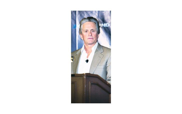 Michael Douglas interpreta nuevamente a Gordon Gekko en «Wall Street 2-El dinero nunca duerme», cuyo rodaje comenzó esta semana.