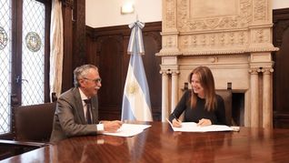Los ministros Mario Lugones y Sandra Pettovello. Los ministros Mario Lugones y Sandra Pettovello.