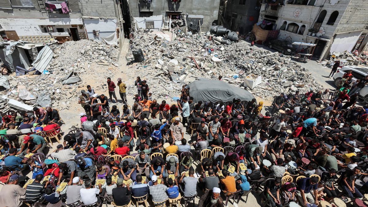 Hamas demands Israel’s complete withdrawal from Gaza and a permanent ceasefire to accept peace
