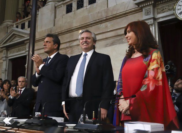 El presidente de la República Argentina, Alberto Fernandez, saludando luego de inaugurar en el Congreso de la Nación el 138º Período de Sesiones Ordinarias.