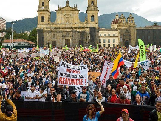 Una de las &uacute;ltimas protestas en Colombia contra las pol&iacute;ticas del presidente Duque.