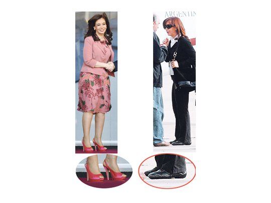 Esta semana la Presidente se mostró poco glamorosa al usar zapatillas. Además, optó por zapatos sin puntera que dejaban al descubierto la costura de sus medias de lycra, un detalle para nada elegante.