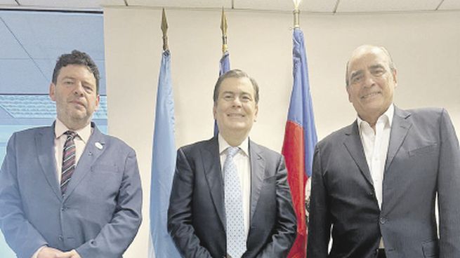 gira. Gerardo Zamora mantuvo reuniones en los Estados Unidos, una de ellas con los directores del Banco Interamericano de Desarrollo para avanzar con la licitación del dique El Bolsón, que también beneficia a Catamarca.