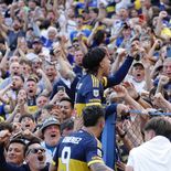 Figura: La Bombonera deliró al compás de Zeballos. Figura: La Bombonera deliró al compás de Zeballos.