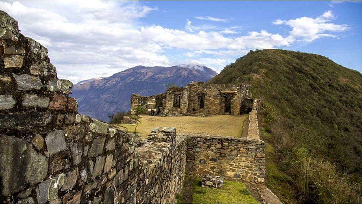 what Choquequirao is like, the hidden Machu Picchu of the Cordillera