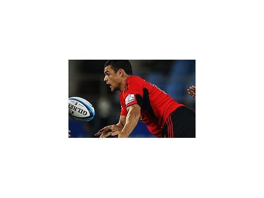 Carter llevó al triunfo a los Crusaders, en el primer partido que jugaron tras el terremoto.
