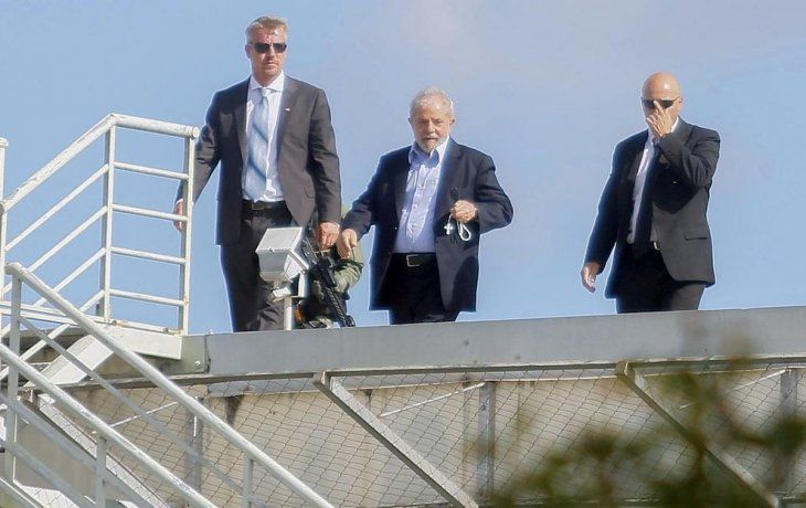Lula sostiene que es un preso político y su defensa había pedido su liberación a la Corte Suprema de Brasil, que aún debe juzgar un recurso para permitirle una prisión domicilaria.