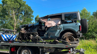 Así quedó el coche de Matt Miller.