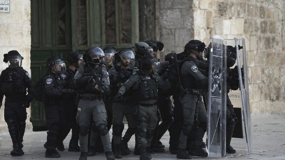 57 injured in riots on the Esplanade of the Jerusalem Mosques