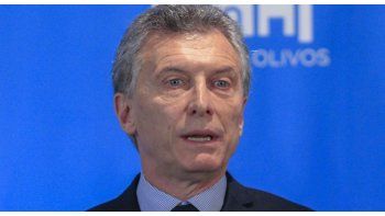 Por un conflicto con un pequeño gremio de los trenes de carga se paró por varios horas el transporte de pasajeros y eso es no entender hacia dónde va la Argentina, expresó Macri