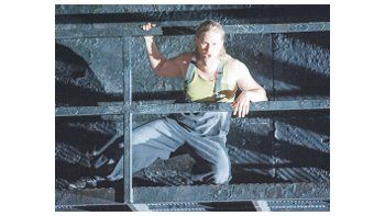 ámbito.com | El tardío estreno berlinés de “Billy Budd”  es otro de los hitos en laprogramación actual en la capital alemana.