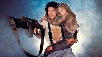 Sigourney Weaver cómo la Teniente Ripley.
