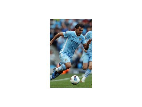 Tevez se fue sin permiso de Inglaterra hace una semana y todavía no se reincorporó.