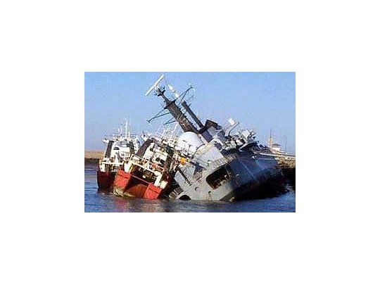 El buque Santísima Trinidad permanece desafectado desde 2000.