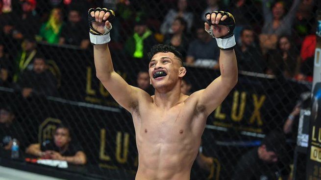 El popular peleador mexicano Luis Ronaldo Lazy Boy Rodríguez volverá a pelear en UFC ante el peruano&nbsp;Kevin Borjas&nbsp;el próximo 29 de marzo.