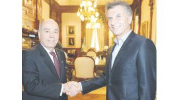 Mauricio Macri recibió ayer al canciller brasileño, Mauro Vieira, en una jornada de reuniones que reactivaron las relaciones de la Argentina con Brasil. El próximo encuentro será de ministros, en Davos, la semana próxima.