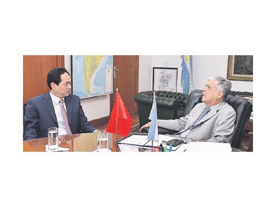 El adelantado De Vido va a China antes que Cristina