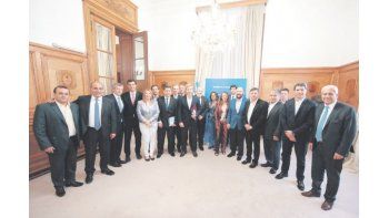 Rogelio Frigerio recibió ayer a once gobernadores y dos vicegobernadores del peronismo/FpV.